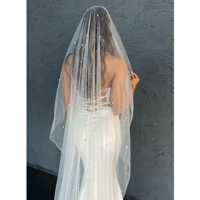 Svatební závoj s perlami 200 cm (ZDR-302) Off-white (#1) – Sleviste.cz