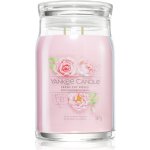 Yankee Candle Signature Fresh Cut Roses 567g – Zbozi.Blesk.cz