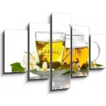Obraz 5D pětidílný - 150 x 100 cm - green tea with jasmine in cup and teapot isolated on white zelený čaj s jasmínem v šálku a čajové konvice izolovaných na bílém – Zboží Mobilmania
