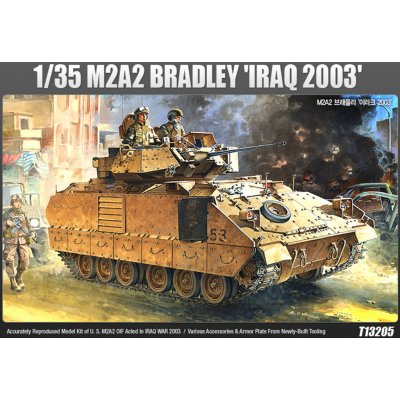 Academy Model Kit tank 13205 M2A2 BRADLY OIF 1:35