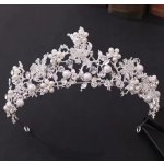 B-Top postříbřená tiára do vlasů s krystaly a perlovými květy – Zboží Mobilmania