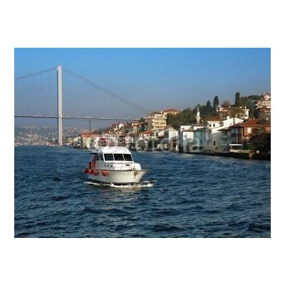 WEBLUX 27806686 Fototapeta vliesová Boat Loď most přes Bospor a domy na pobřeží v Istanbulu rozměry 270 x 200 cm – Zboží Mobilmania