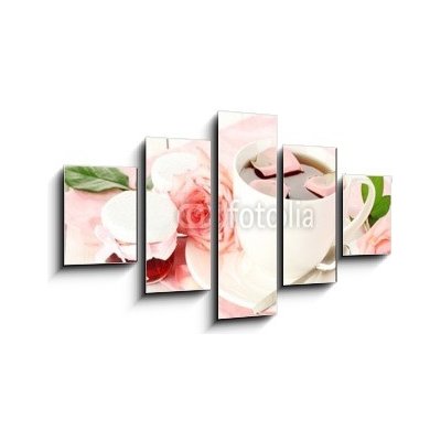 Obraz 5D pětidílný - 125 x 70 cm - cup of tea with roses and jam on white wooden table šálek čaje s růží a džemem na bílém dřevěném stole – Hledejceny.cz