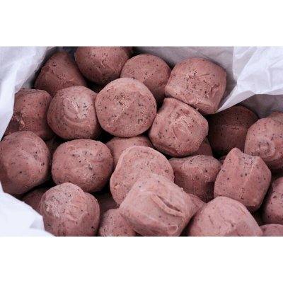 Unipet International Ltd. Lojové koule s bobulemi Suet To Go 150 ks 12,75 kg – Sleviste.cz