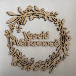 Dřevěný věnec Veselé Velikonoce přírodní – Zboží Dáma