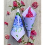 Svatební kornout na okvětní lístky - 8 ks - bílé s hortenzií – Sleviste.cz