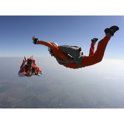 Kurz parašutismu – Zboží Dáma