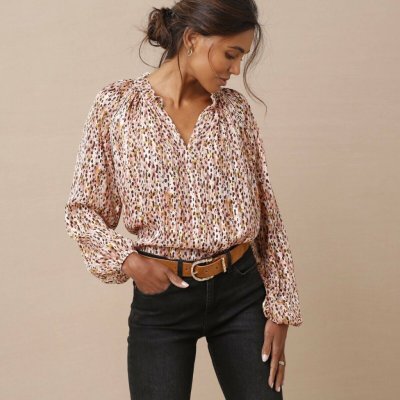 Voálová halenka s potiskem skvrn růžová – Zboží Dáma Voálová halenka s potiskem skvrn růžová – Zboží Dáma