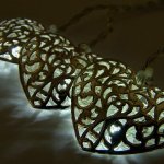 DECOLED LED světýlka na baterie 2,5 m kovová srdce vintage, ledově bílá, 10 diod, čirý kabel IP20, 2× AA – Hledejceny.cz
