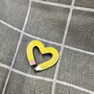 Pinarna Tužka ve tvaru srdce Make more art Vytvářejte více umění – Zboží Dáma