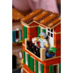 LEGO® Ideas 21359 Italská riviéra – Zboží Dáma