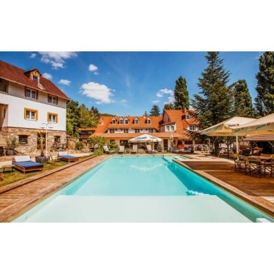 Pobyt v přírodě u Egeru ve 3* Nomád Hotel & Glamping (hotel, chatky/bubliny) se snídaní a wellness s bazénem - 3 dny pro 2 osoby – Zbozi.Blesk.cz