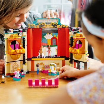 LEGO® Friends 41714 Andrea a divadelní škola