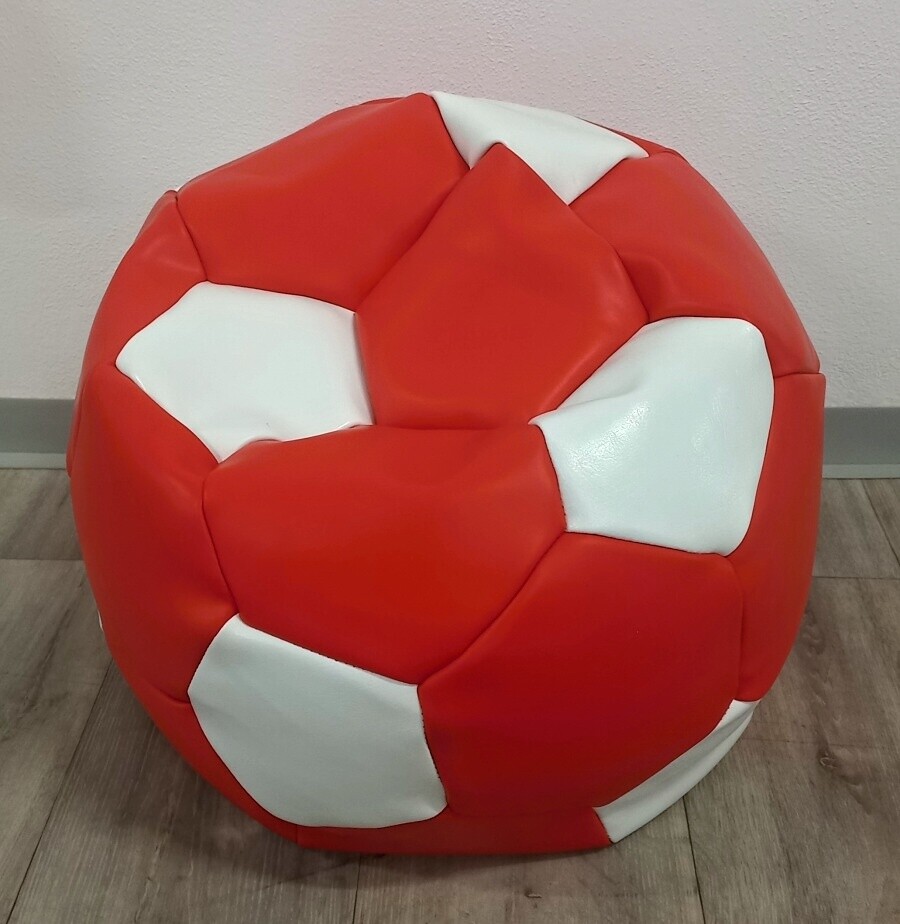 sedací vak Fotbalový míč červený – eko kůže furin skladem