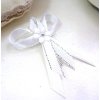Svatební vývazek Svatební mašličky s kytičkou - bílo-stříbrné