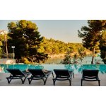 Chorvatsko pouhých 190 m od pláže v Colentum Resortu Murter *** s polopenzí + venkovní bazén se slanou vodou - 3 dny pro 2 osoby – Zboží Mobilmania