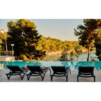 Chorvatsko pouhých 190 m od pláže v Colentum Resortu Murter *** s polopenzí + venkovní bazén se slanou vodou - 3 dny pro 2 osoby – Zbozi.Blesk.cz