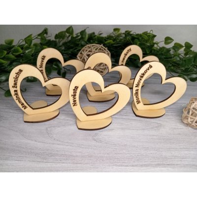 Dřevěné svatební jmenovky na stůl, vlastní text 7x7cm – Hledejceny.cz