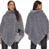 Dámský svetr a pulovr Fashionweek Exkluzívne teplé dámske pončo s umělou kožešinou KARR017 šedý