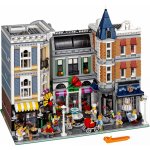 LEGO® Creator Expert 10255 Shromáždění na náměstí – Zboží Živě