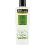 TRESemmé Flawless Waves hydratační kondicionér pro vlnité a kudrnaté vlasy 400 ml – Sleviste.cz