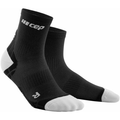 CEP krátké běžecké kompresní ponožky ULTRALIGHT černá/světle šedá