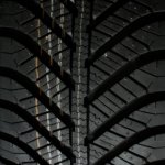Goodyear Vector 4Seasons 215/60 R17 96H