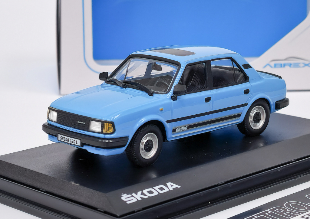 Abrex škoda 120 L 1984 Blankytná Modrá 1:43