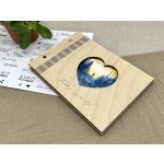 Dřevěné fotoalbum pro miminko Srnka Formát: A5 (799 Kč), Barva listů: Černá – Sleviste.cz