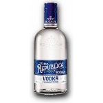 Božkov Republica Vodka z Cukrové Třtiny 40% 0,7 l (holá láhev) – Zboží Dáma