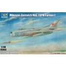 Trumpeter slepovací model Mikoyan Gurevich MIG 19pl Farmer E 1:48