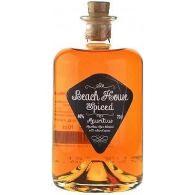 Beach House Spiced blanc flavored Mauritian rum 40% 0,70 l (Holá láhev)