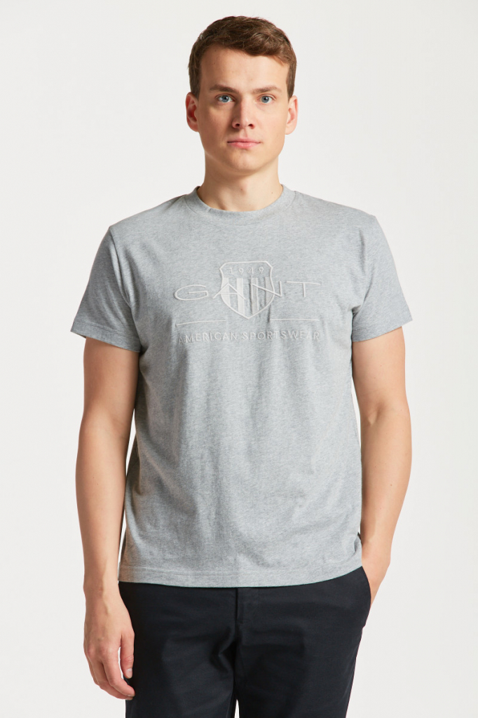 Gant D1. TONAL ARCHIVE SHIELD T-SHIRT šedá