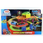 Mašinka Tomáš Track Master Hyper Glow station svítící – Zbozi.Blesk.cz