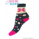 NEW BABY Dětské bavlněné ponožky béžové s motýlem