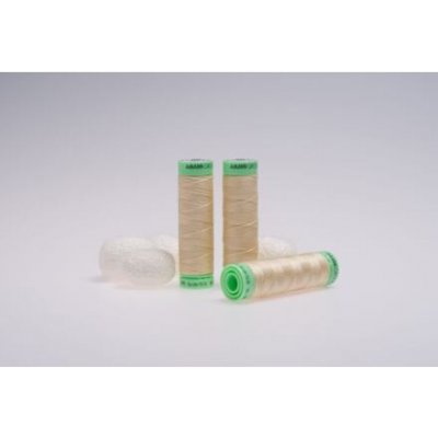 Hedvábná nit, 50m, krémová 0130 – Sleviste.cz