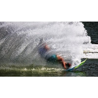 Fotografie - Woo, Shin Ryu: Vodní lyže - reprodukce obrazu – Sleviste.cz