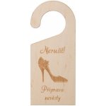 Dřevěná cedulka na dveře pro nevěstu "Nerušit" 21x9 cm – Zboží Dáma