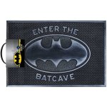 CurePink Gumová Batman Enter The Bacave (60 x 40 cm) šedá [GP85484] – Zboží Dáma