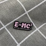 Pinarna Einsteinův vztah E = mc2 – Sleviste.cz