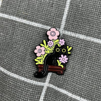 Pinarna Kočička schovaná v květináči růžové kytičky – Zboží Mobilmania