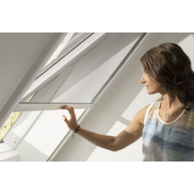 Velux síť proti hmyzu pro okna MK08 308 78x140 cm