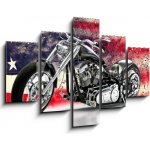 Obraz 5D pětidílný - 150 x 100 cm - Custom black motorcycle with American flag background with dispersion effects. Made in America concept. 3d rendering Vlastní černý mo – Hledejceny.cz