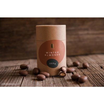 Lyra WINTER ALMONDS Mandle v mléčné čokoládě a skořici 200 g