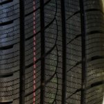 Tracmax Ice-Plus S220 225/65 R17 102H