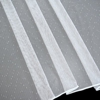 Brilltex | Voálová záclona s jemným vzorem výška 150 cm (cena za bm)