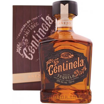 Centinela Anejo 40% 0,7 l (karton)