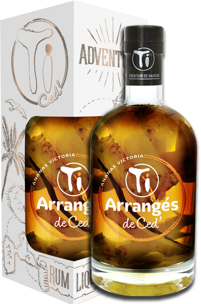Ti Arrangés de Ced’ Ananas Victoria 32% 0,7 l (holá láhev)