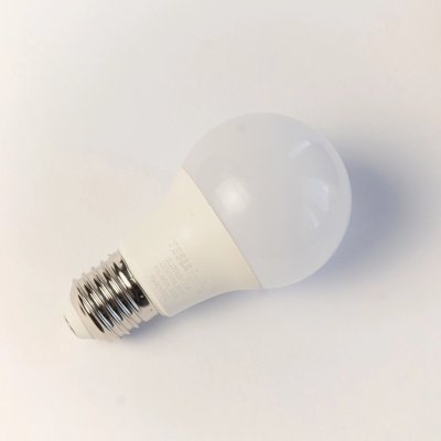 Tesla Lighting LED žárovka E27, 6 W, 640 lm, 3000 K – Hledejceny.cz
