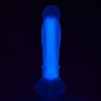 Dream Toys Radiant Soft Silicone Glow in the Dark Dildo Medium Purple – Zbozi.Blesk.cz